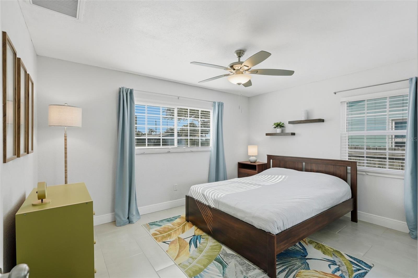 Image 7 of 44 For 6531 2nd Avenue S