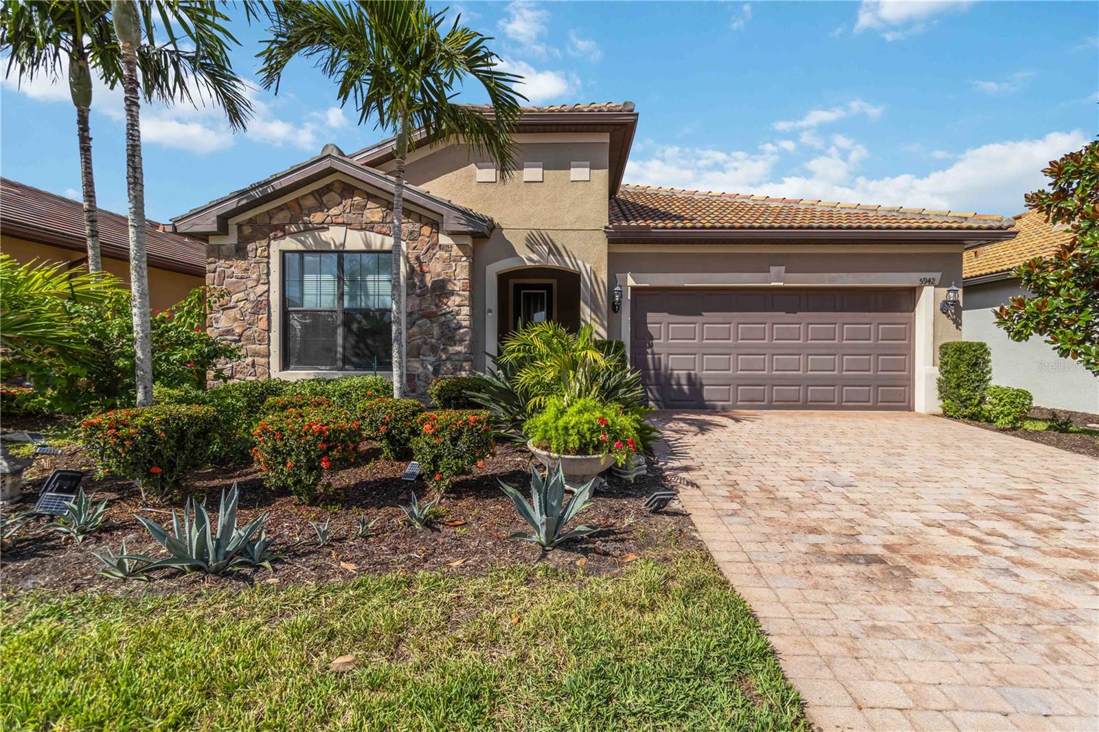 Details for 5942 Caspian Tern Drive, SARASOTA, FL 34238