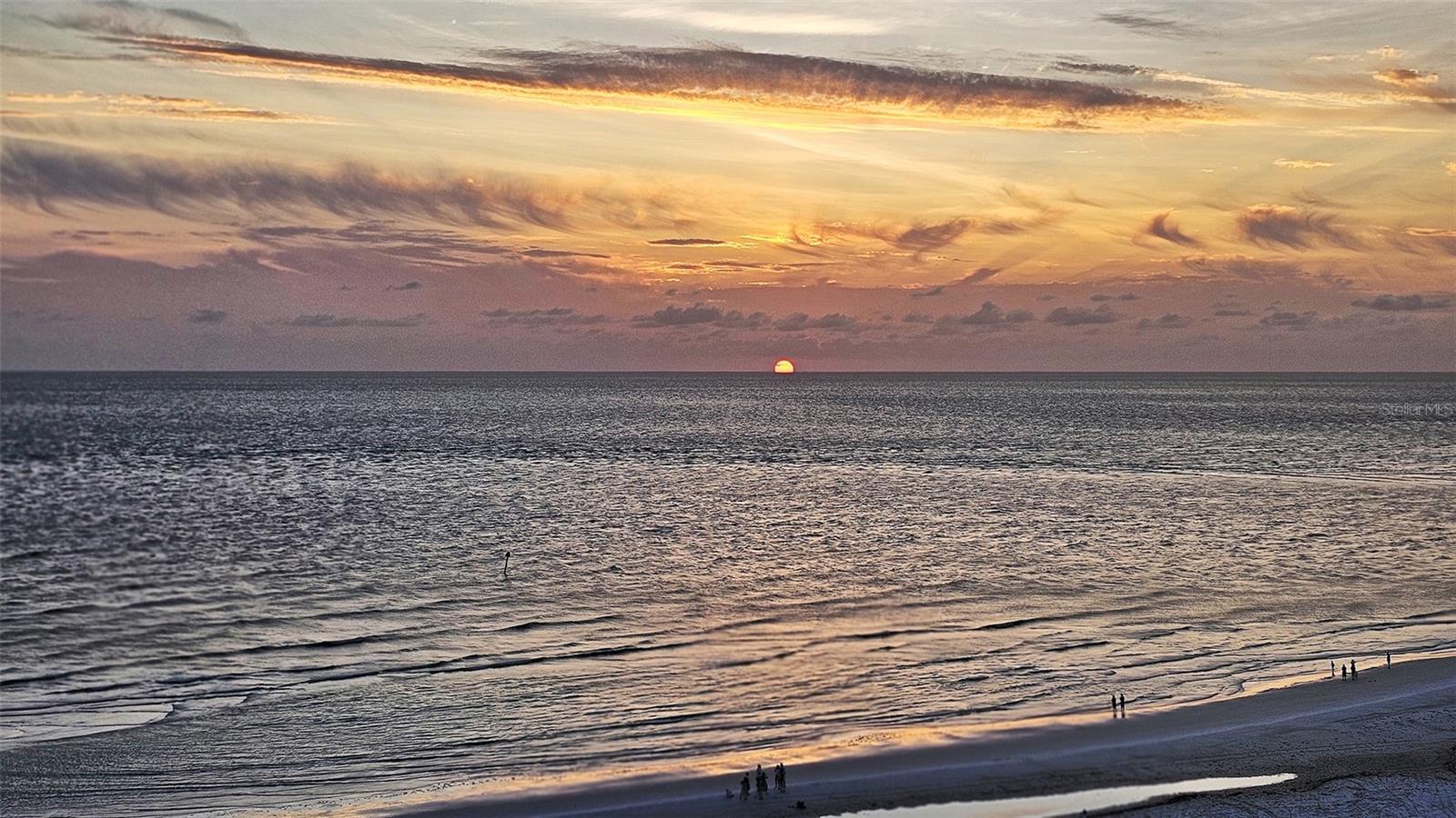 Image 20 of 73 For 20 Whispering Sands Drive 1201