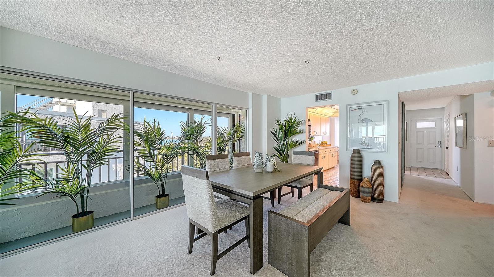 Image 28 of 73 For 20 Whispering Sands Drive 1201