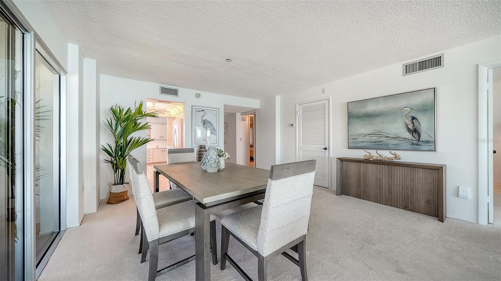 Image 30 of 73 For 20 Whispering Sands Drive 1201