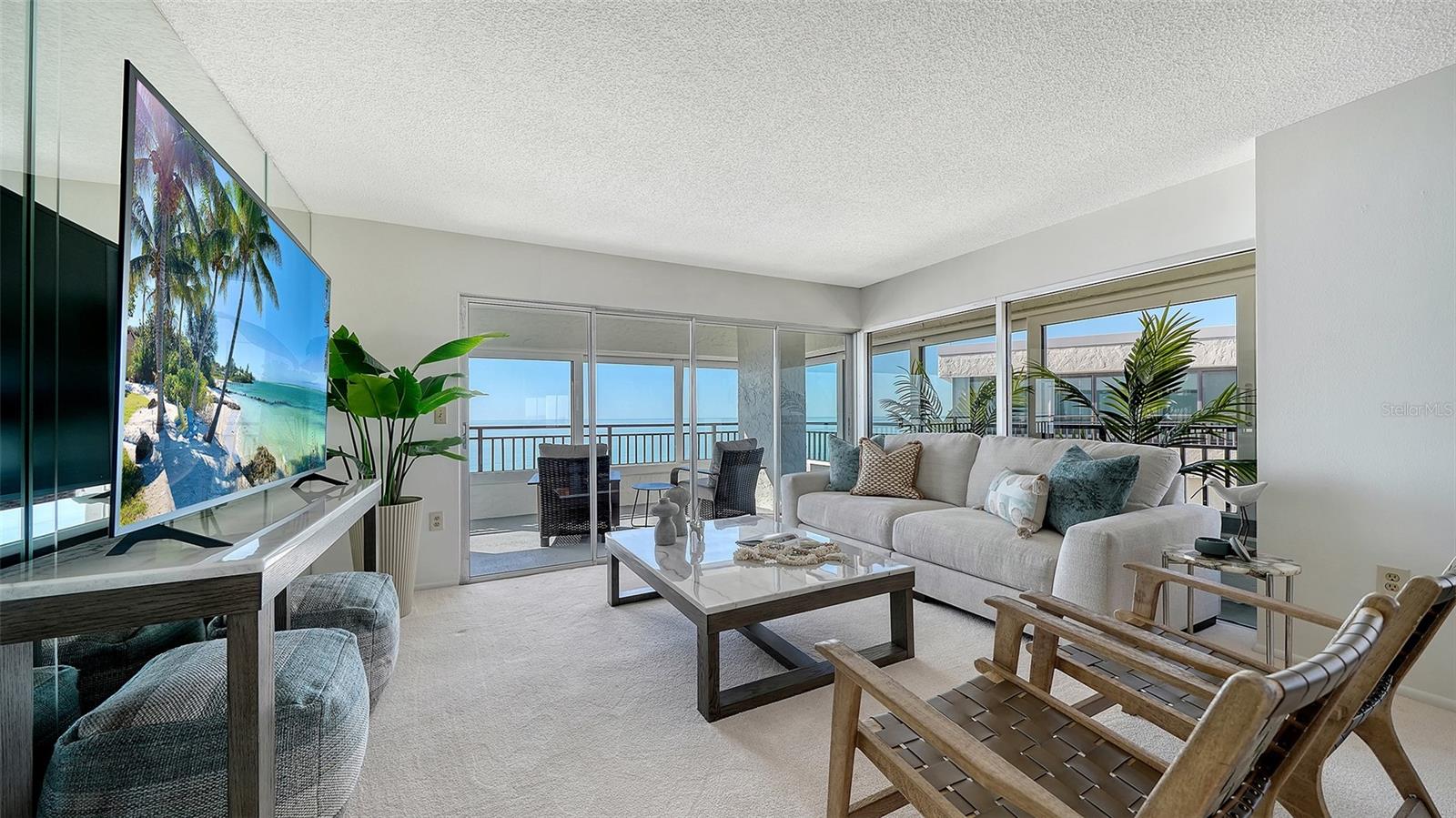 Image 8 of 73 For 20 Whispering Sands Drive 1201