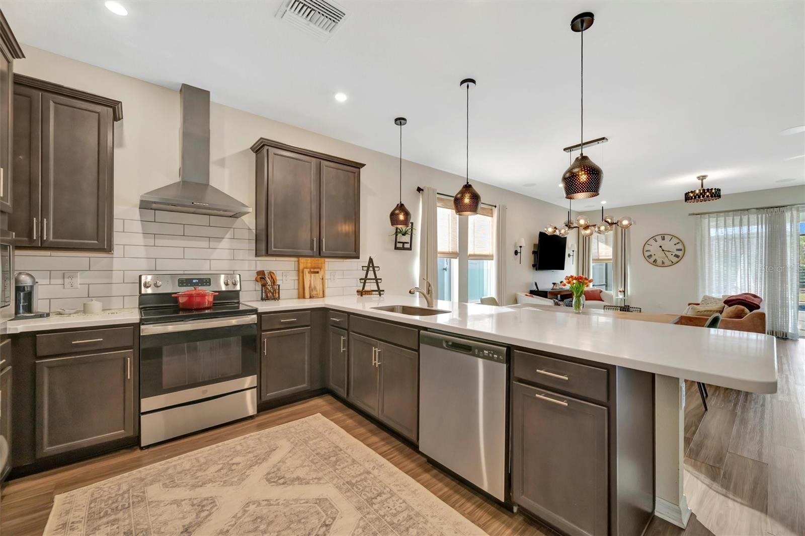 Image 6 of 98 For 4411 Windy Hammock Way