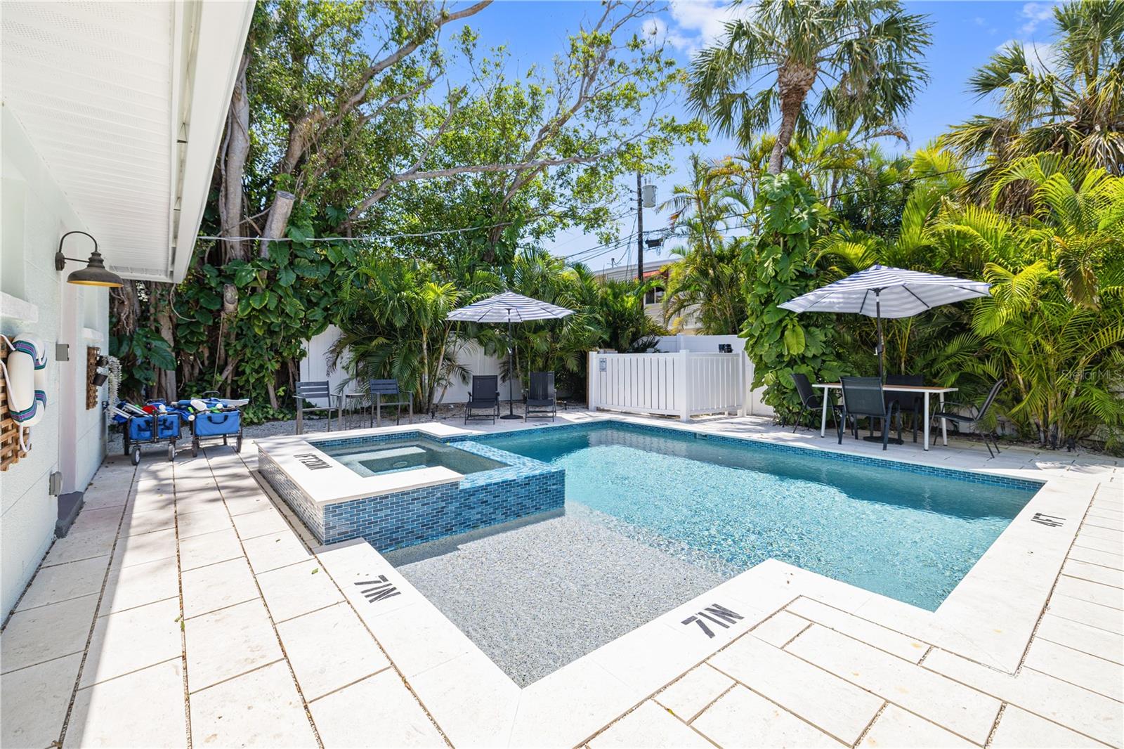 Image 11 of 30 For 3014 Gulf Drive