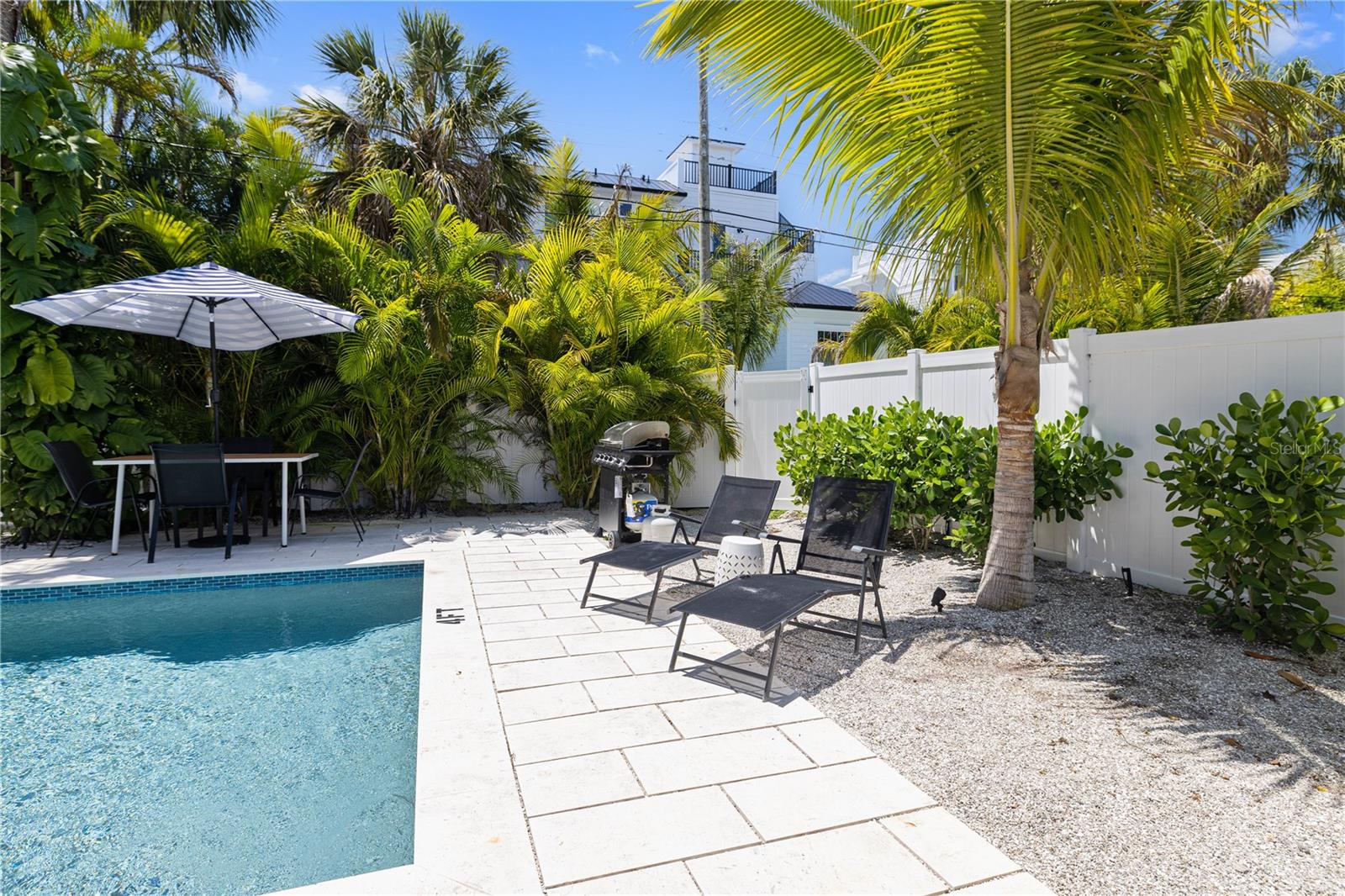 Image 12 of 30 For 3014 Gulf Drive