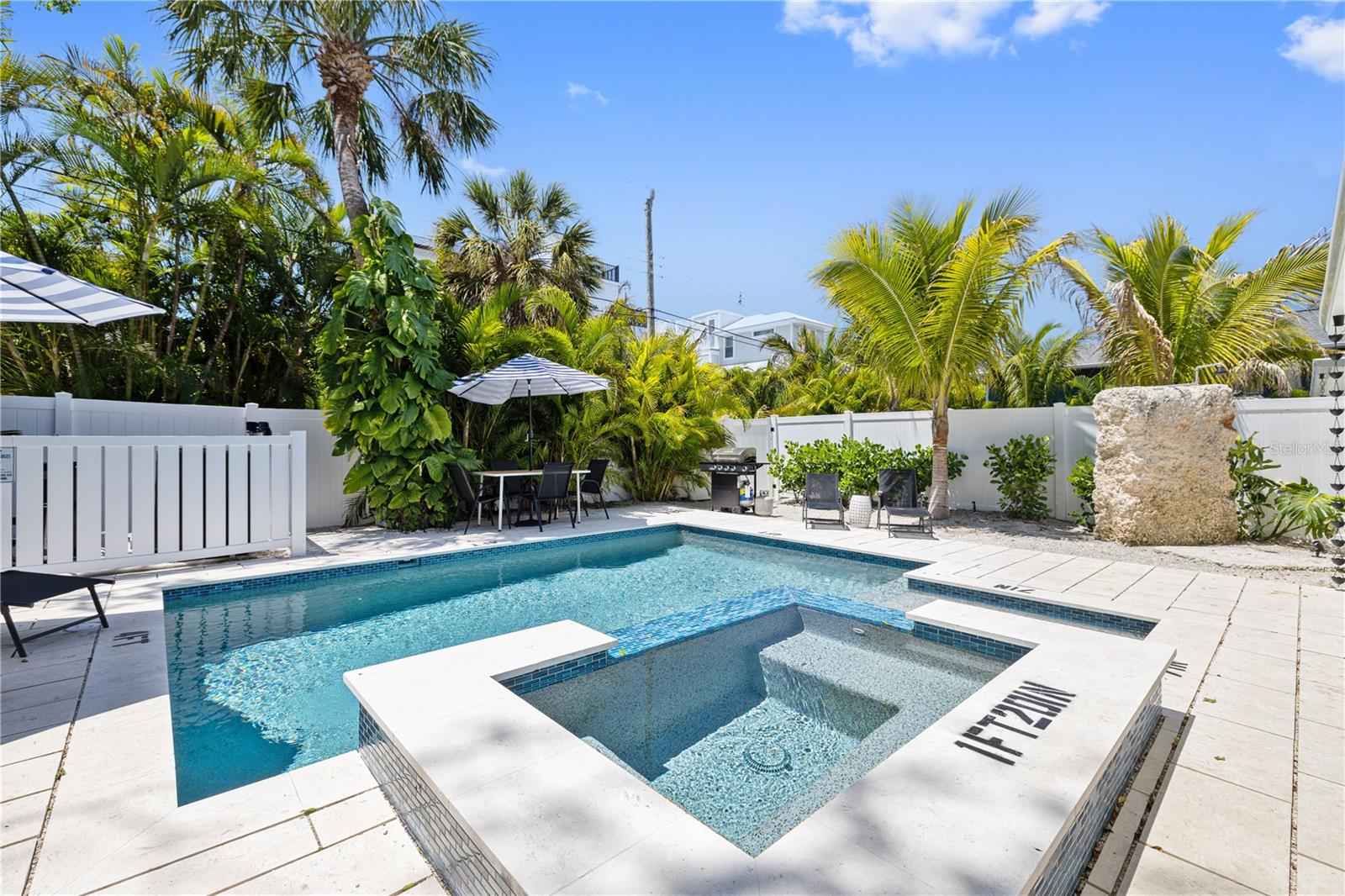 Image 2 of 30 For 3014 Gulf Drive