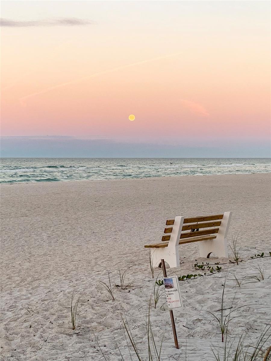 Image 28 of 30 For 3014 Gulf Drive