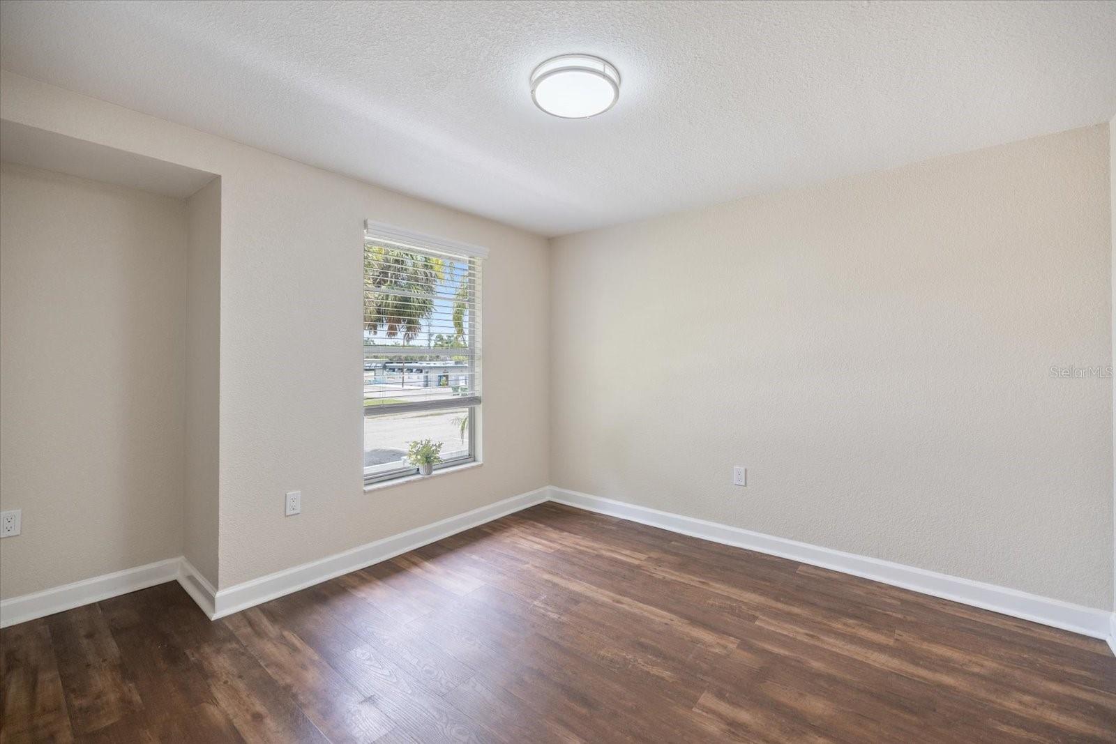 Image 13 of 26 For 960 Highland Street B2