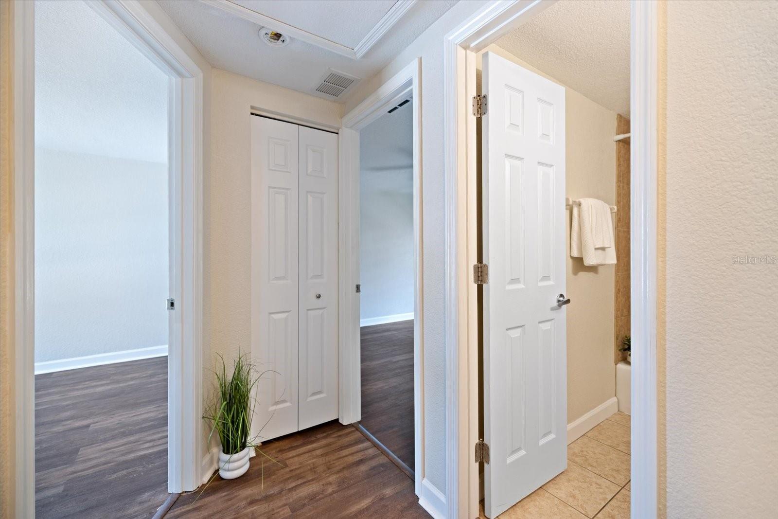 Image 9 of 26 For 960 Highland Street B2