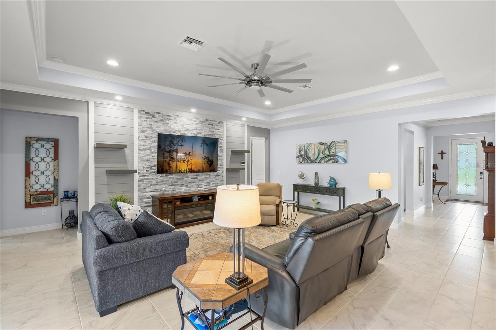 Image 13 of 76 For 5604 Morning Sun Drive