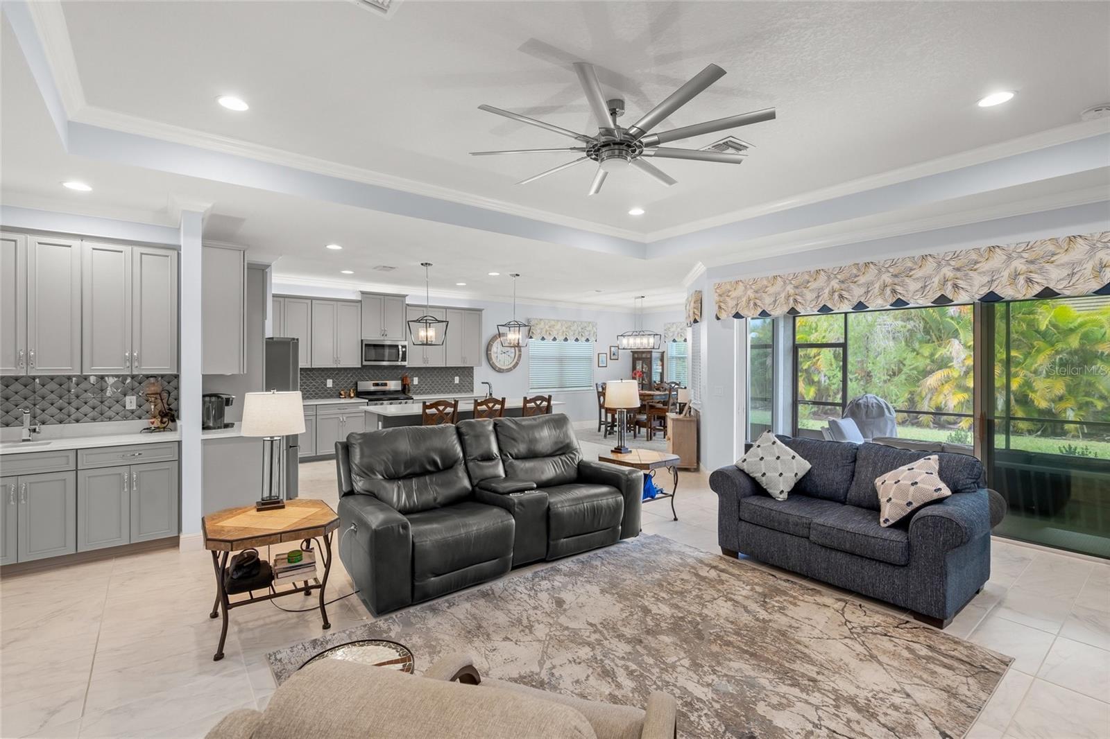 Image 16 of 76 For 5604 Morning Sun Drive