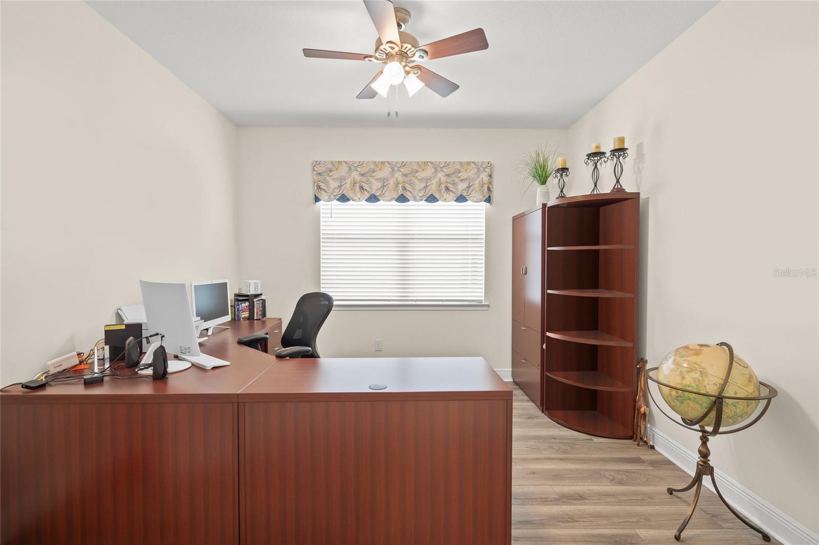 Image 35 of 76 For 5604 Morning Sun Drive