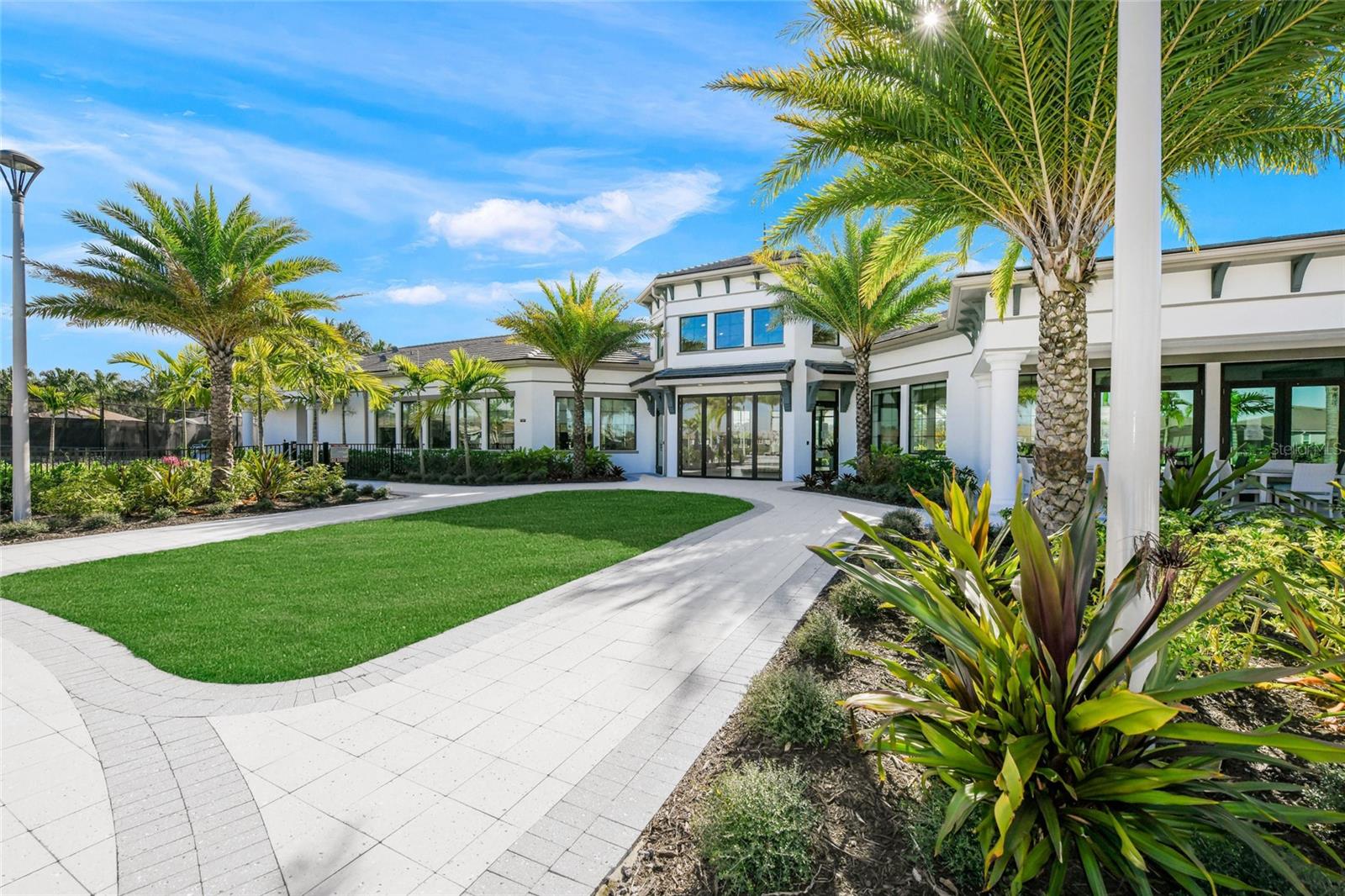 Image 54 of 76 For 5604 Morning Sun Drive