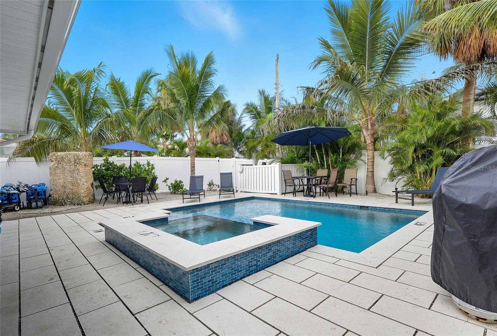 Image 29 of 30 For 3016 Gulf Drive