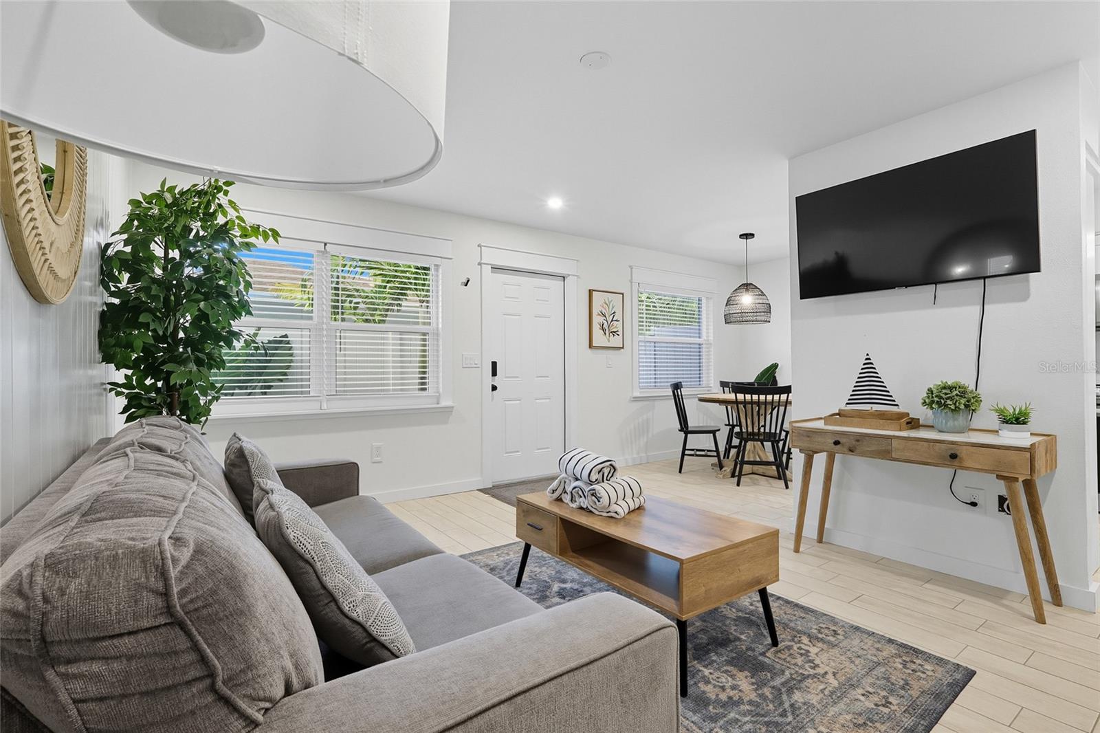 Image 4 of 30 For 3016 Gulf Drive