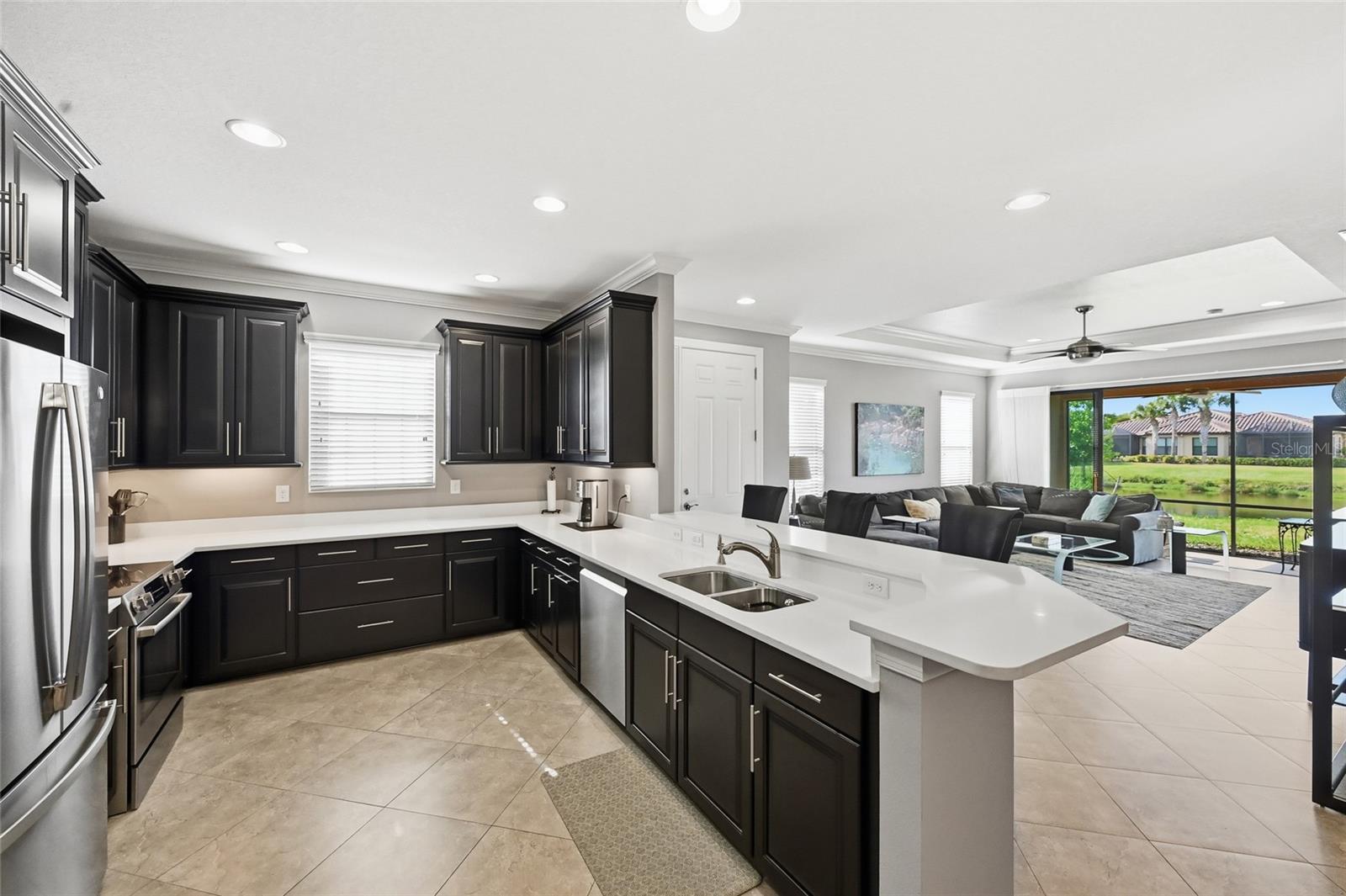 Image 13 of 42 For 5879 Cavano Drive