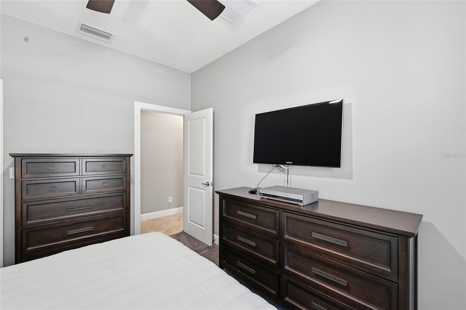 Image 27 of 42 For 5879 Cavano Drive