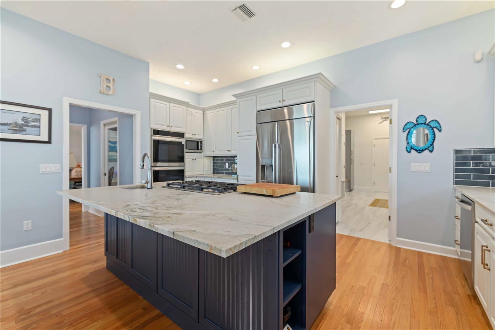 Image 17 of 73 For 2207 5th Street W