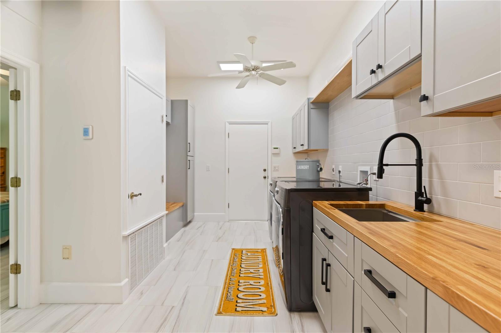 Image 22 of 73 For 2207 5th Street W