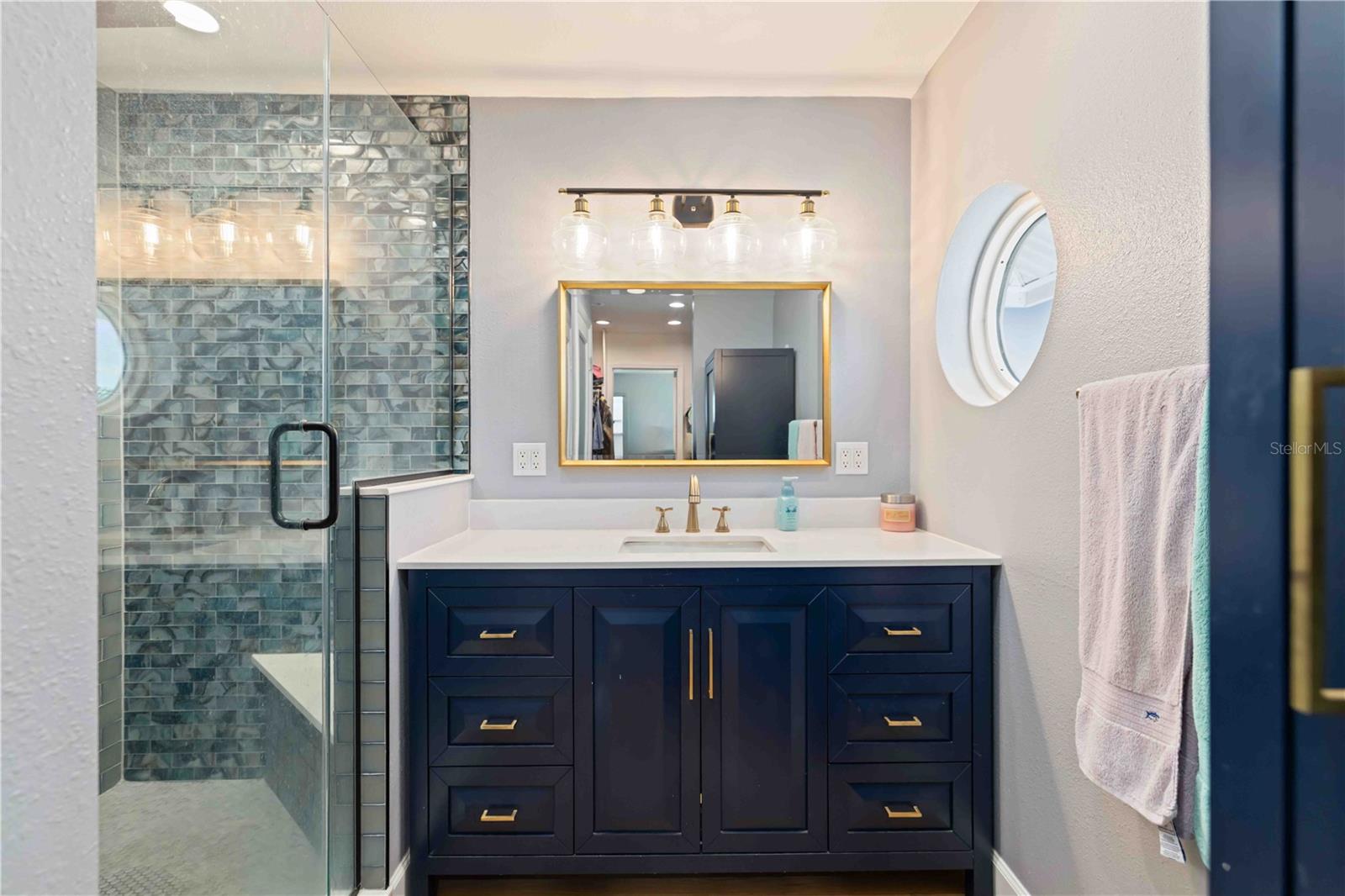 Image 38 of 73 For 2207 5th Street W