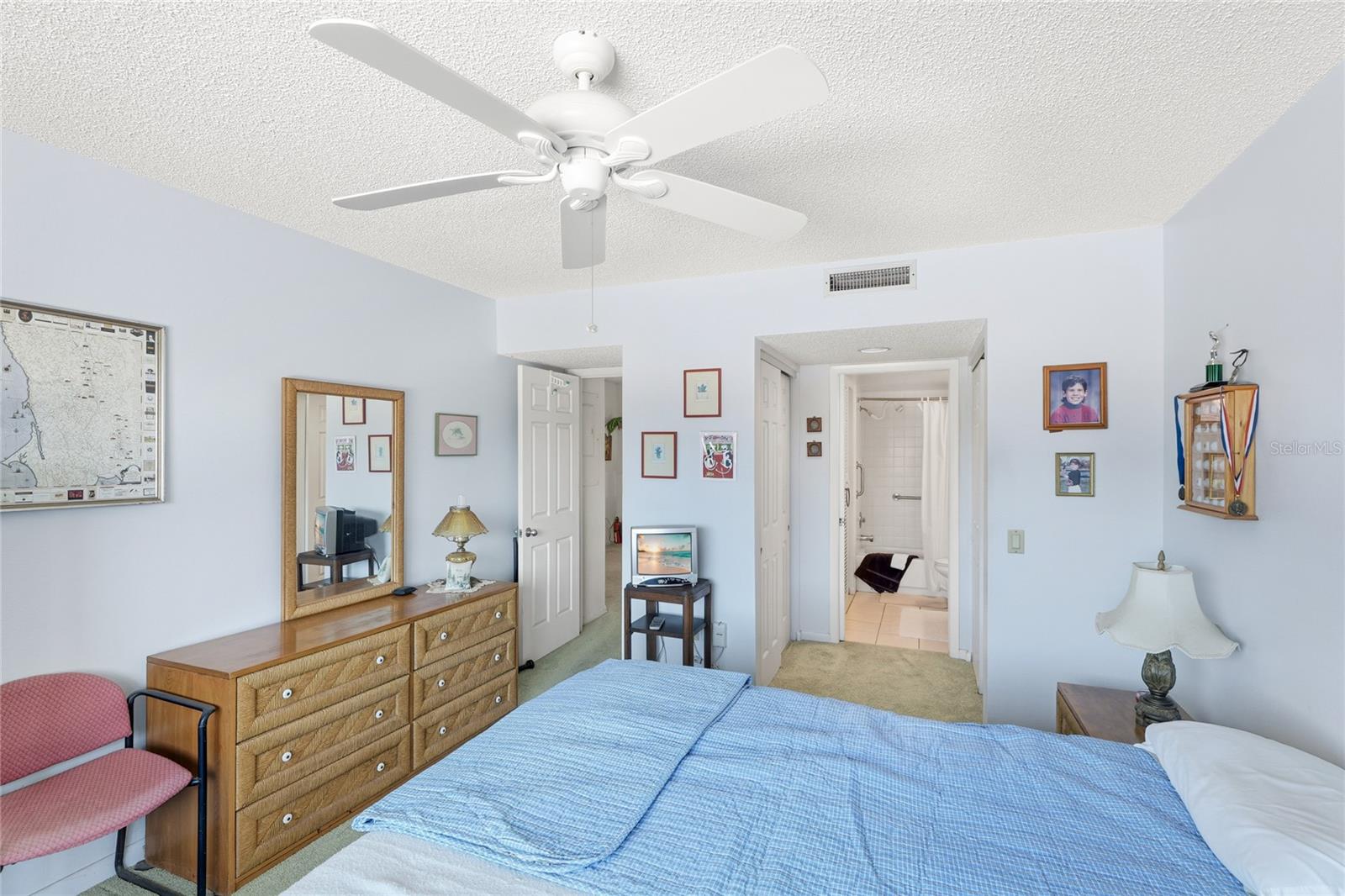 Image 17 of 29 For 5635 Ashton Lake Drive 4