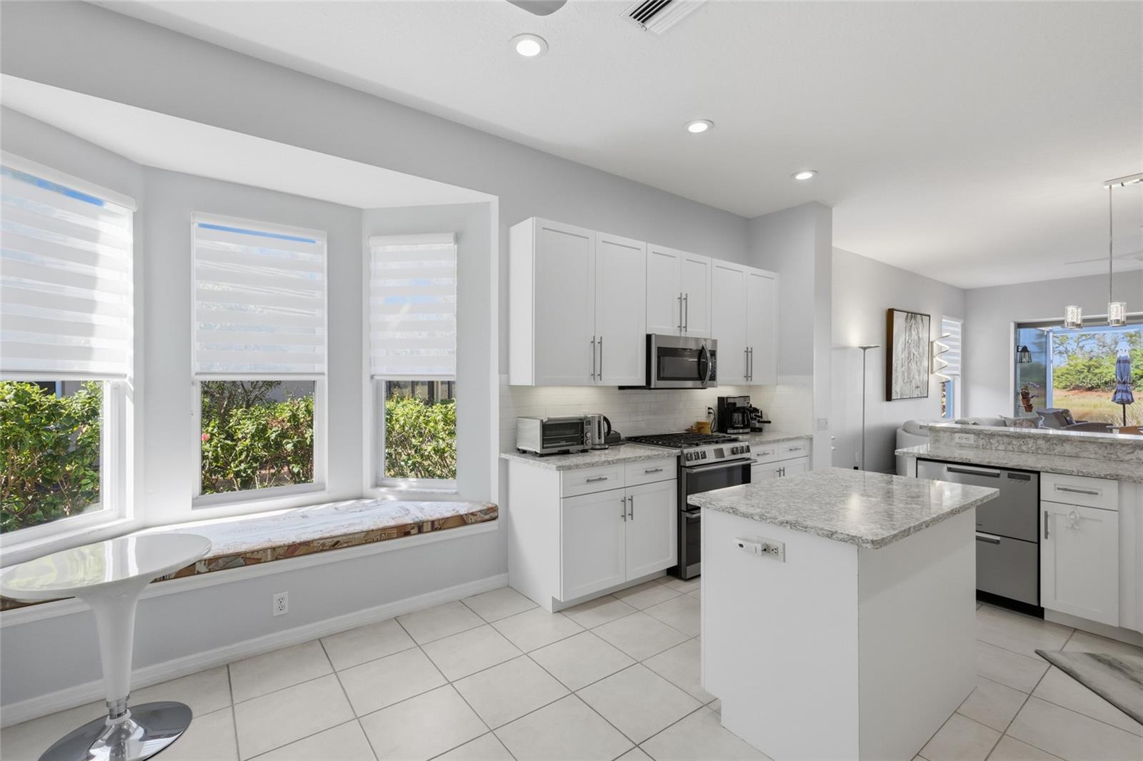 Image 10 of 71 For 7105 Kensington Court