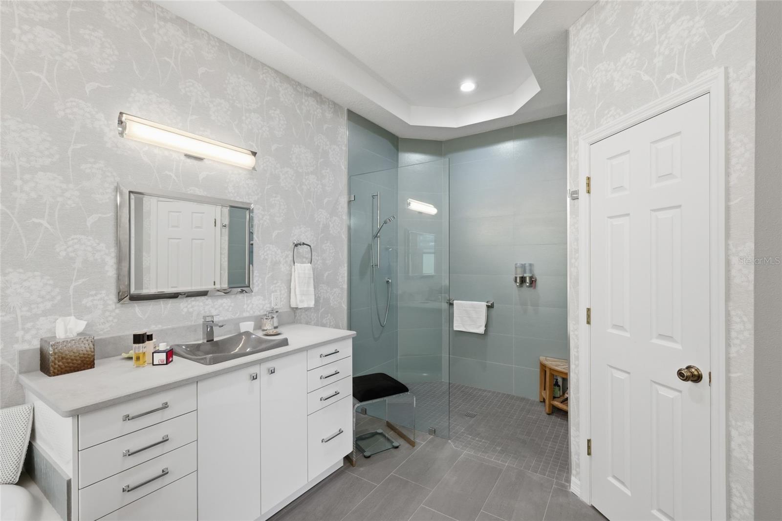 Image 25 of 71 For 7105 Kensington Court