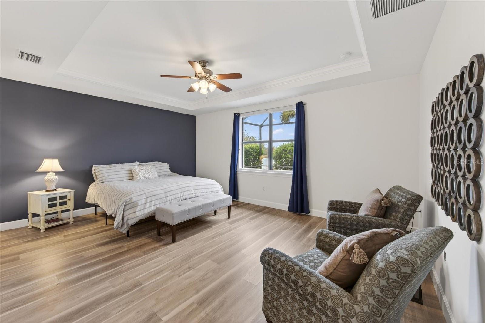 Image 23 of 96 For 16915 Loudon Place