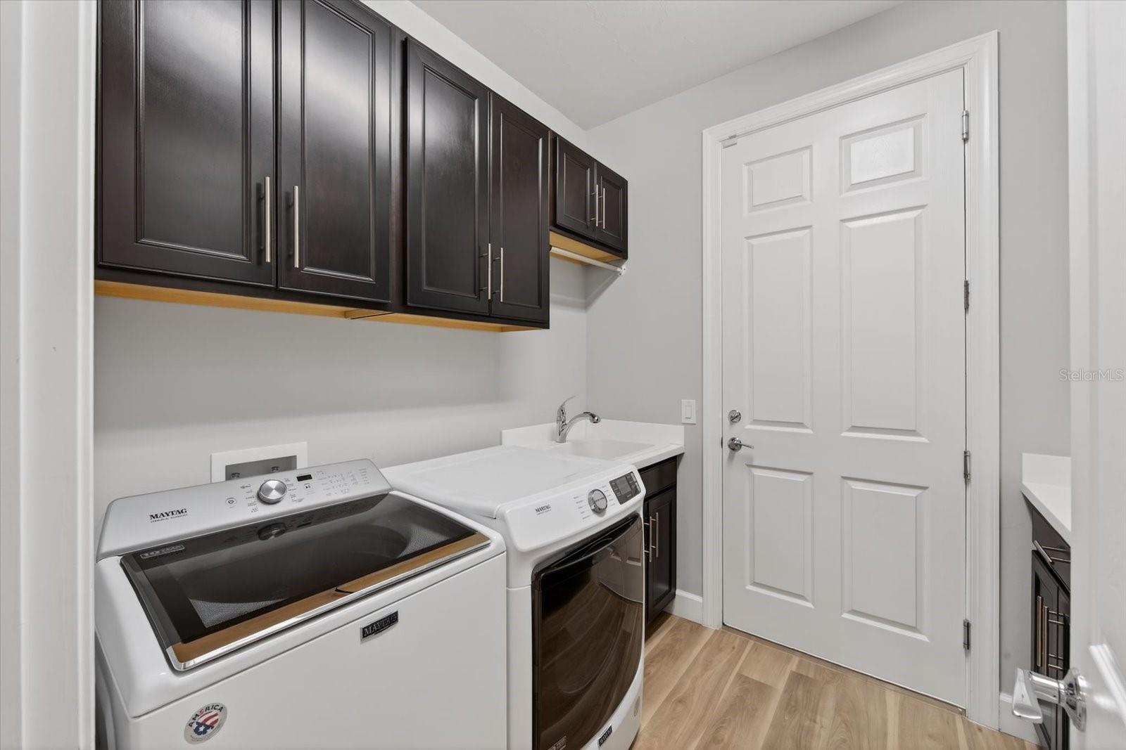 Image 37 of 96 For 16915 Loudon Place