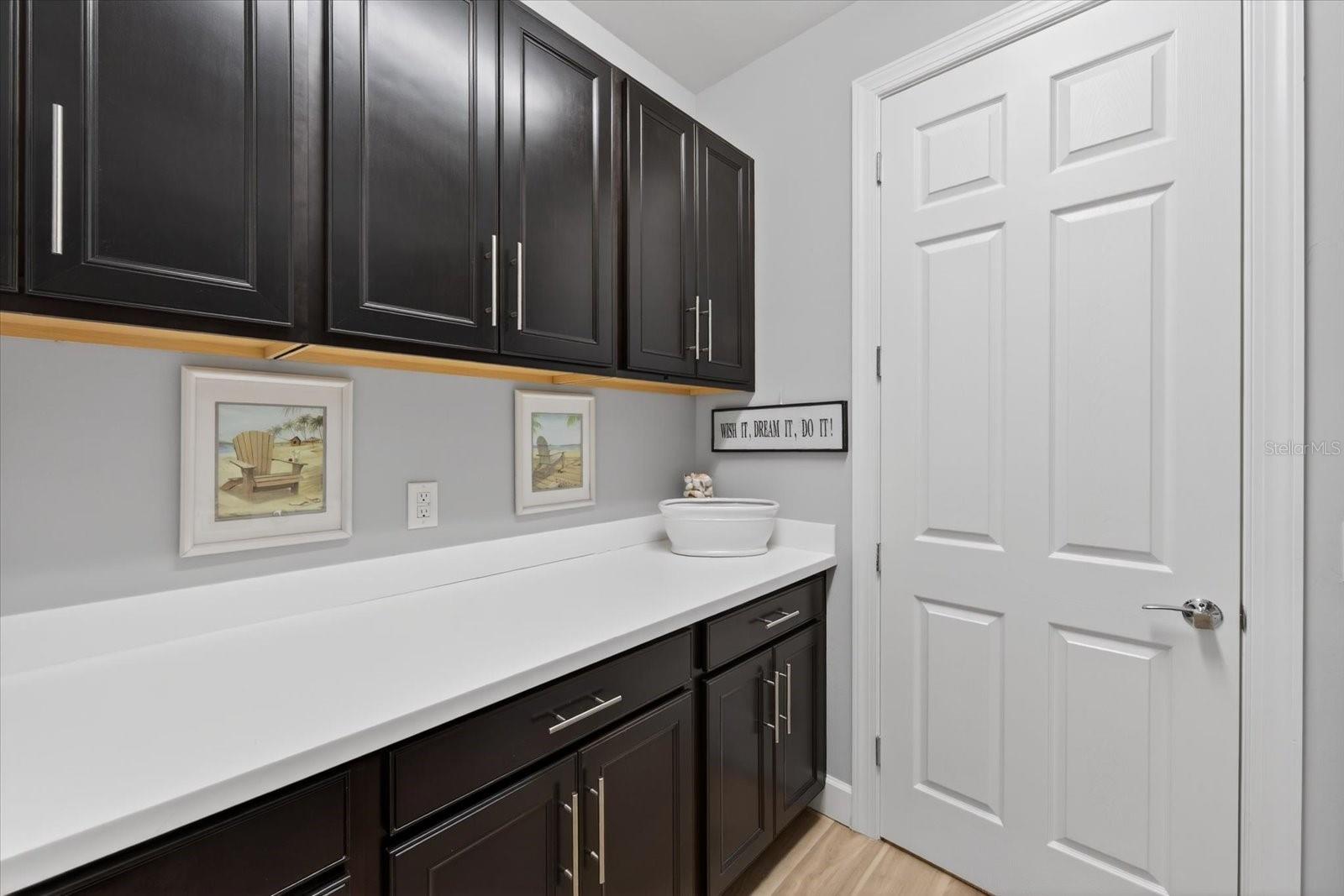 Image 38 of 96 For 16915 Loudon Place