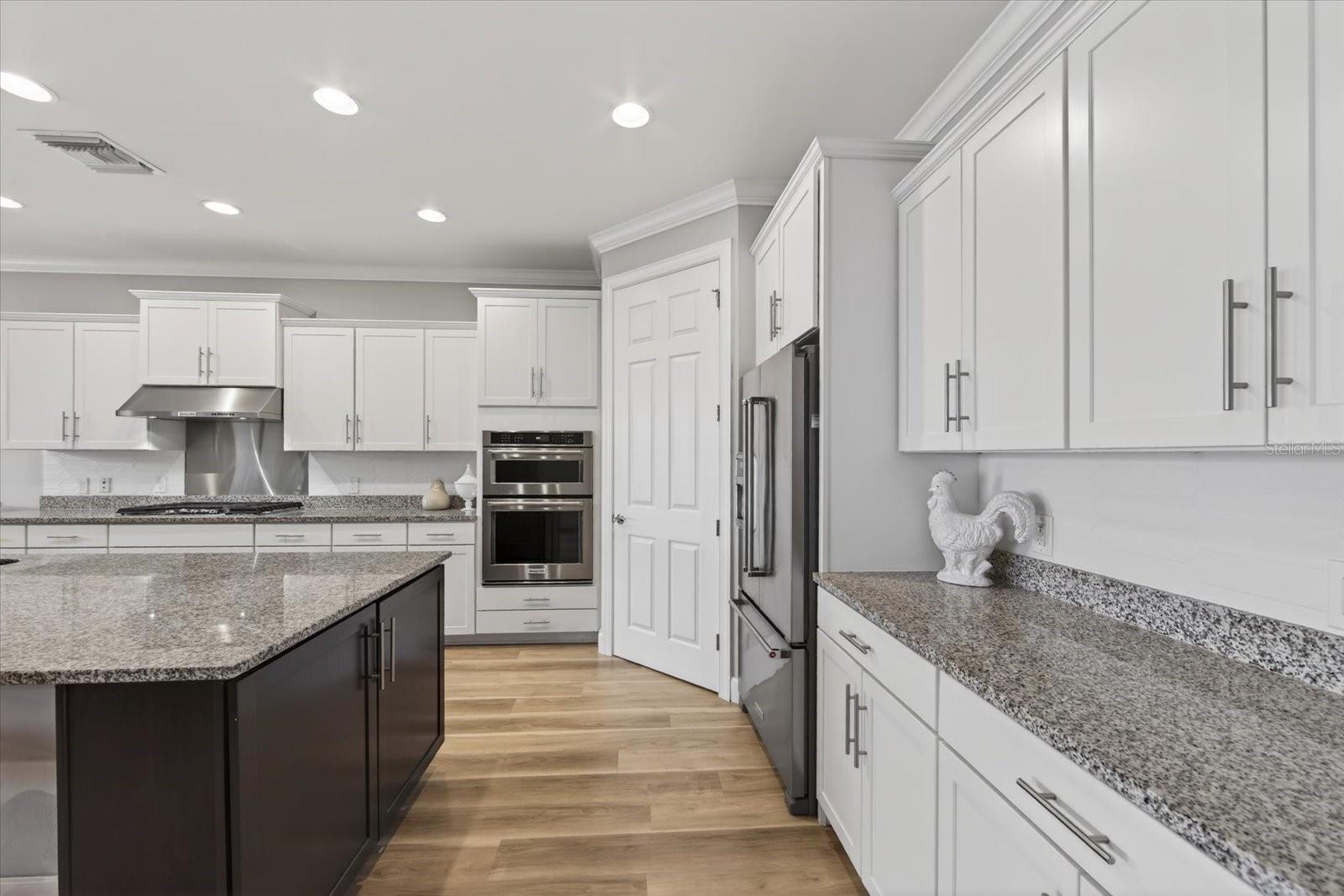 Image 7 of 96 For 16915 Loudon Place