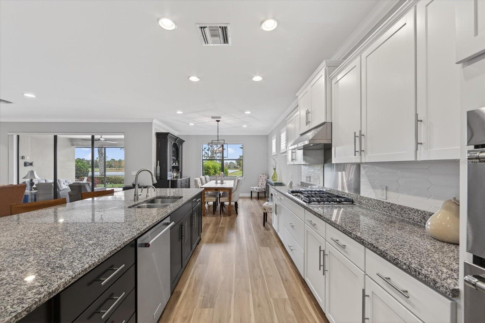 Image 9 of 96 For 16915 Loudon Place