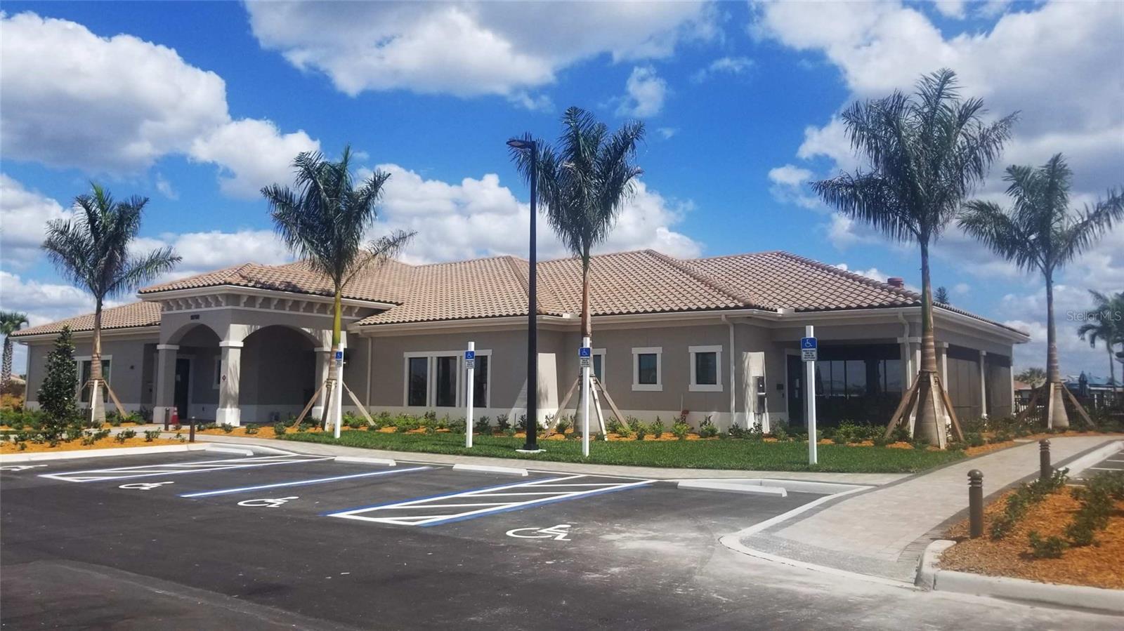 Image 27 of 39 For 13415 Coluccio Street