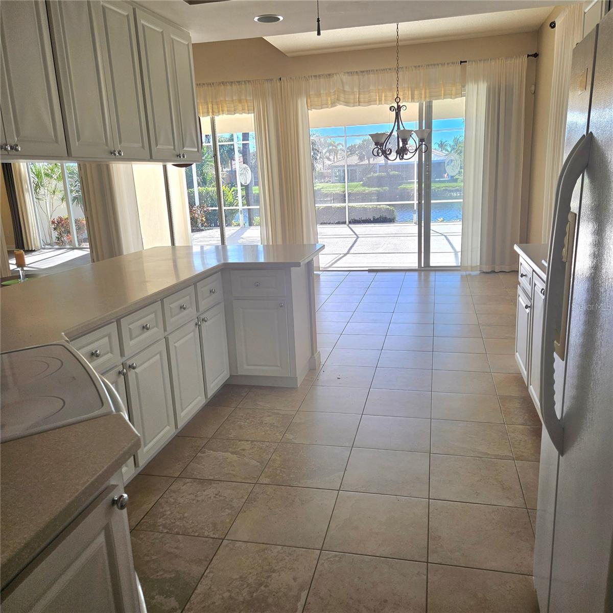 Image 7 of 39 For 13415 Coluccio Street