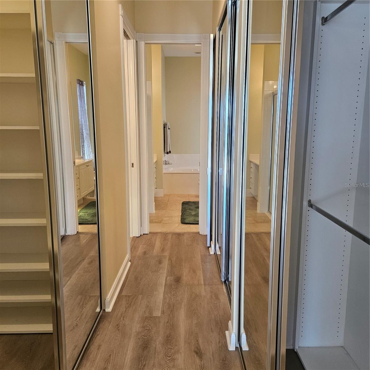 Image 9 of 39 For 13415 Coluccio Street