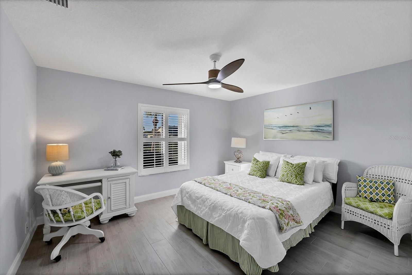 Image 20 of 59 For 139 Inlets Boulevard 139