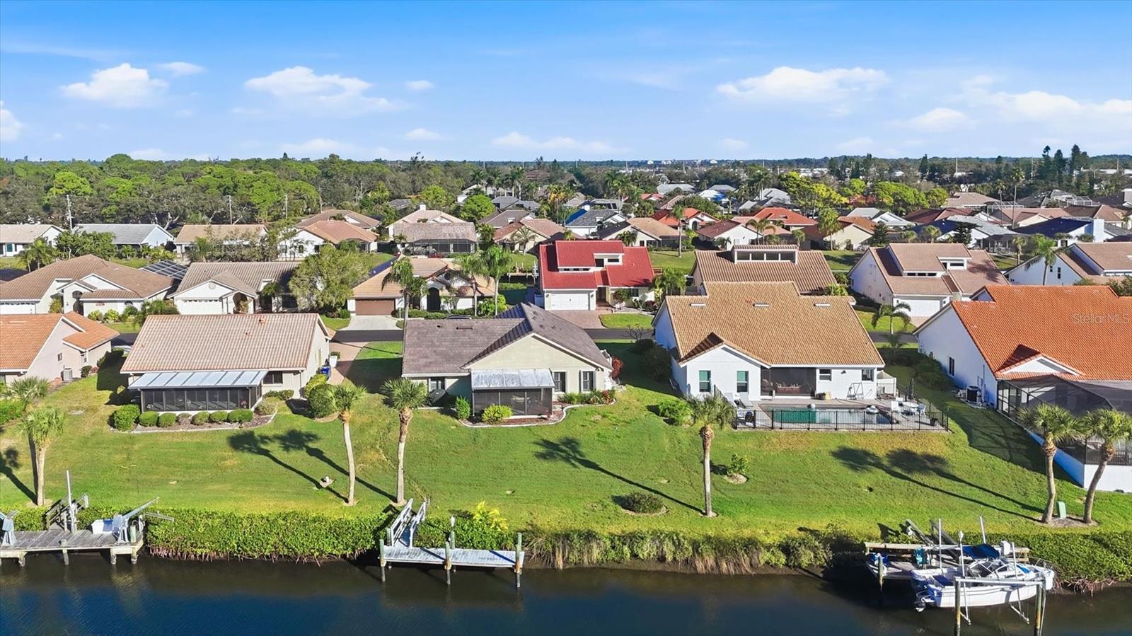 Image 51 of 59 For 139 Inlets Boulevard 139