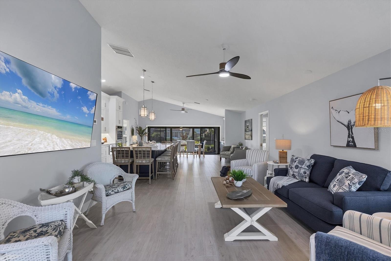 Image 6 of 59 For 139 Inlets Boulevard 139