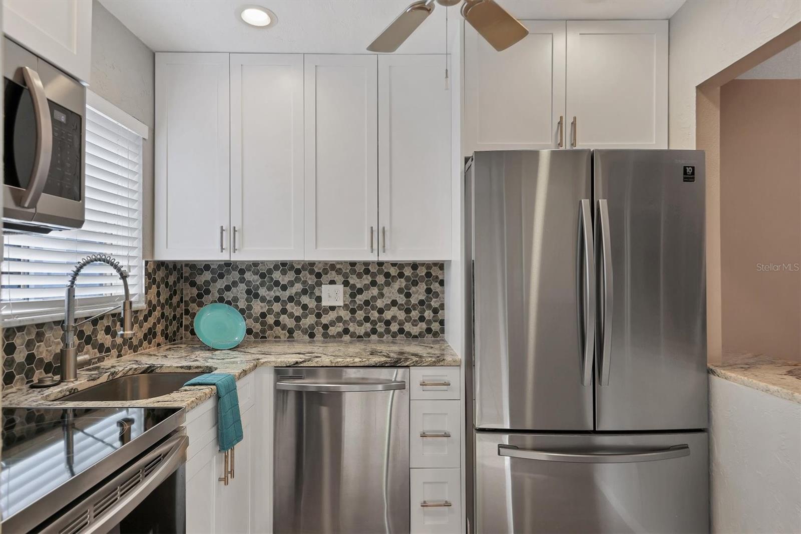 Image 19 of 36 For 1714 69th Avenue W B408