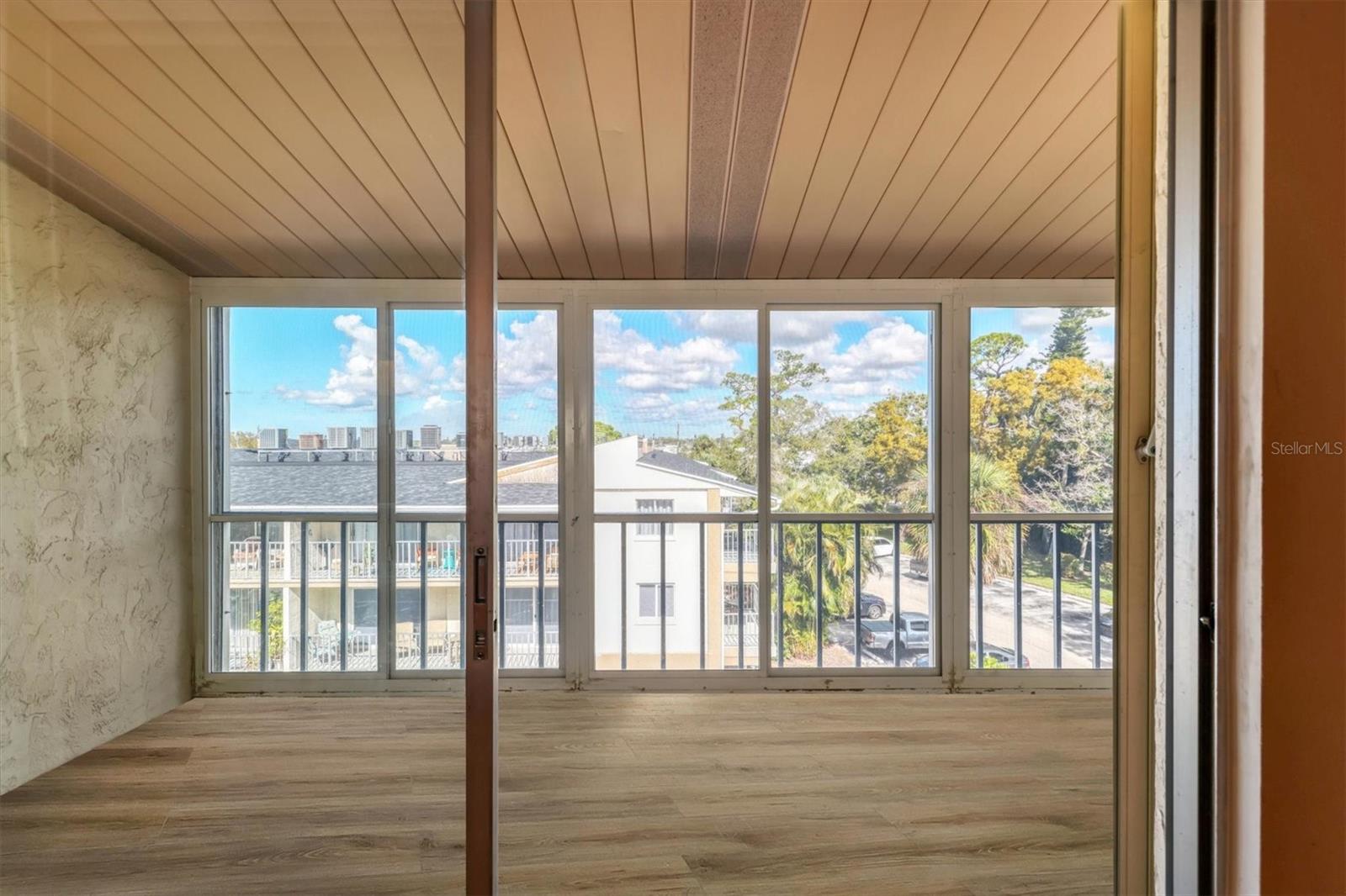 Image 22 of 36 For 1714 69th Avenue W B408