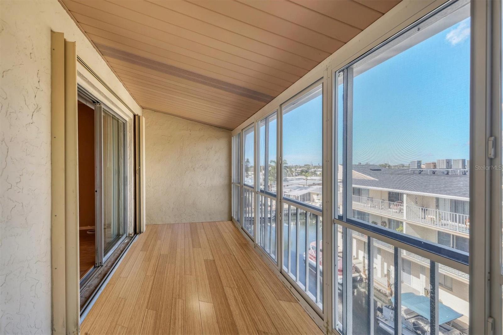 Image 23 of 36 For 1714 69th Avenue W B408