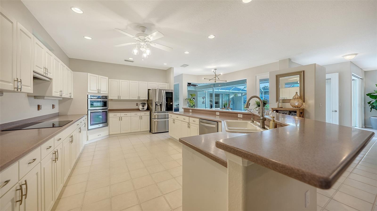 Image 30 of 100 For 8117 Misty Oaks Boulevard