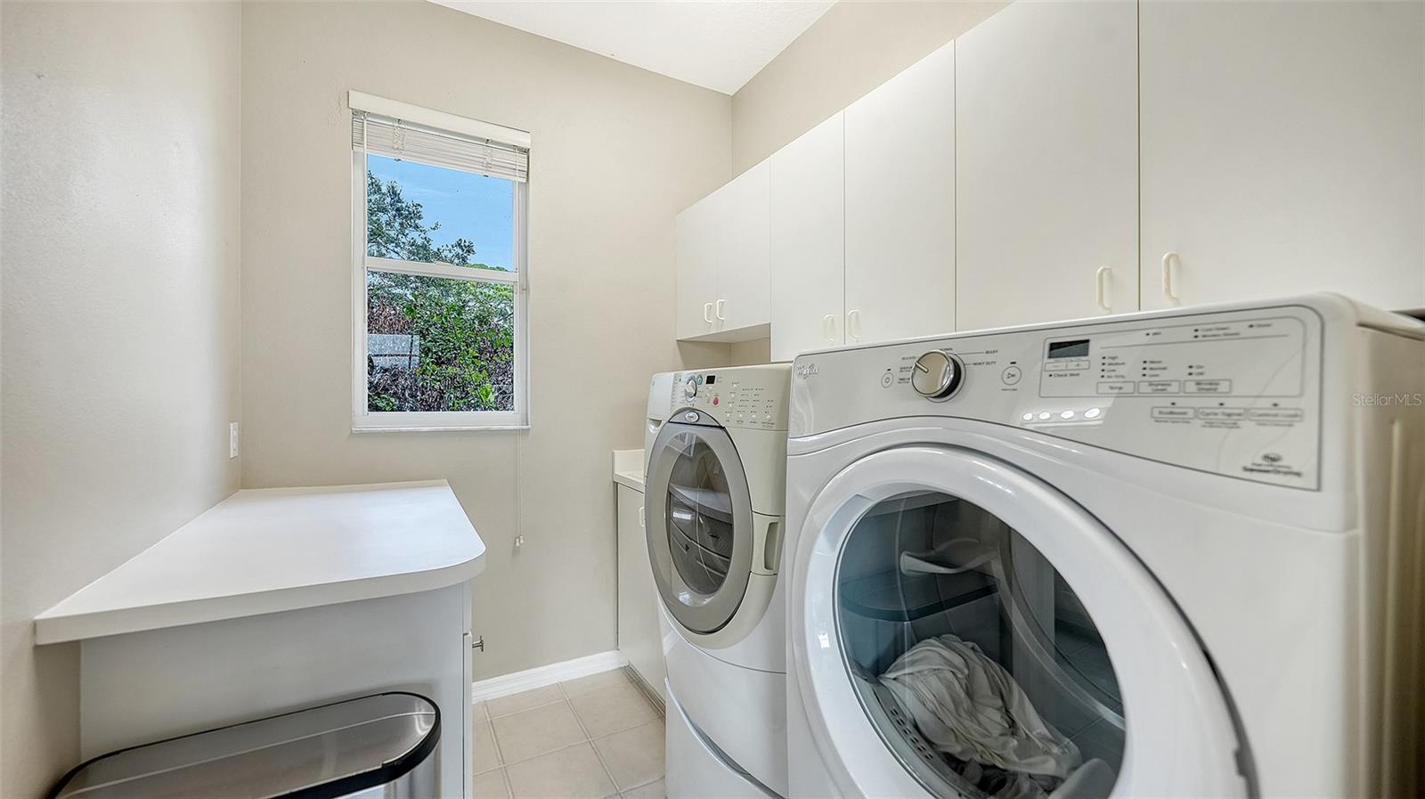 Image 49 of 100 For 8117 Misty Oaks Boulevard