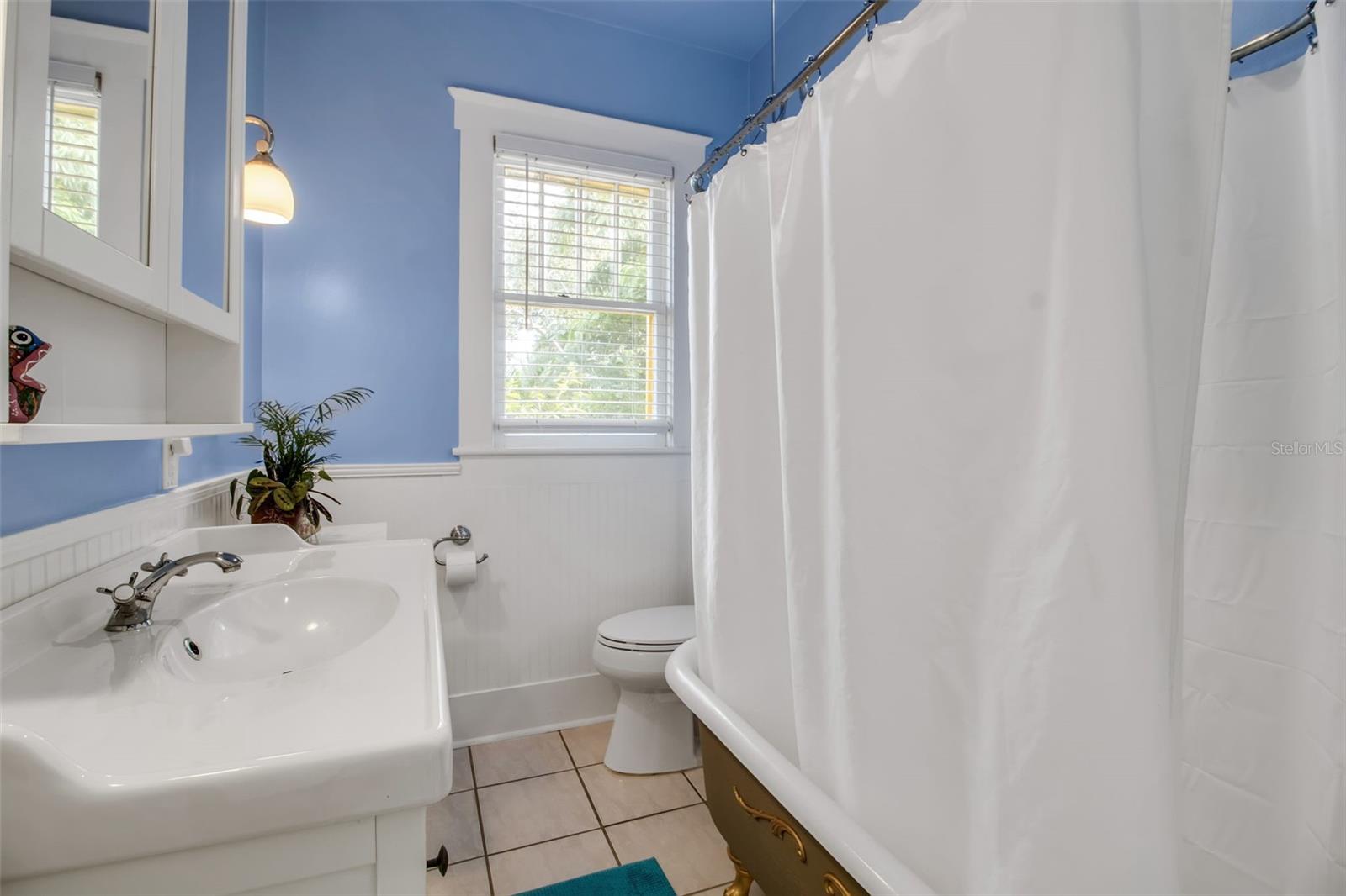 Image 28 of 53 For 1628 7th Street