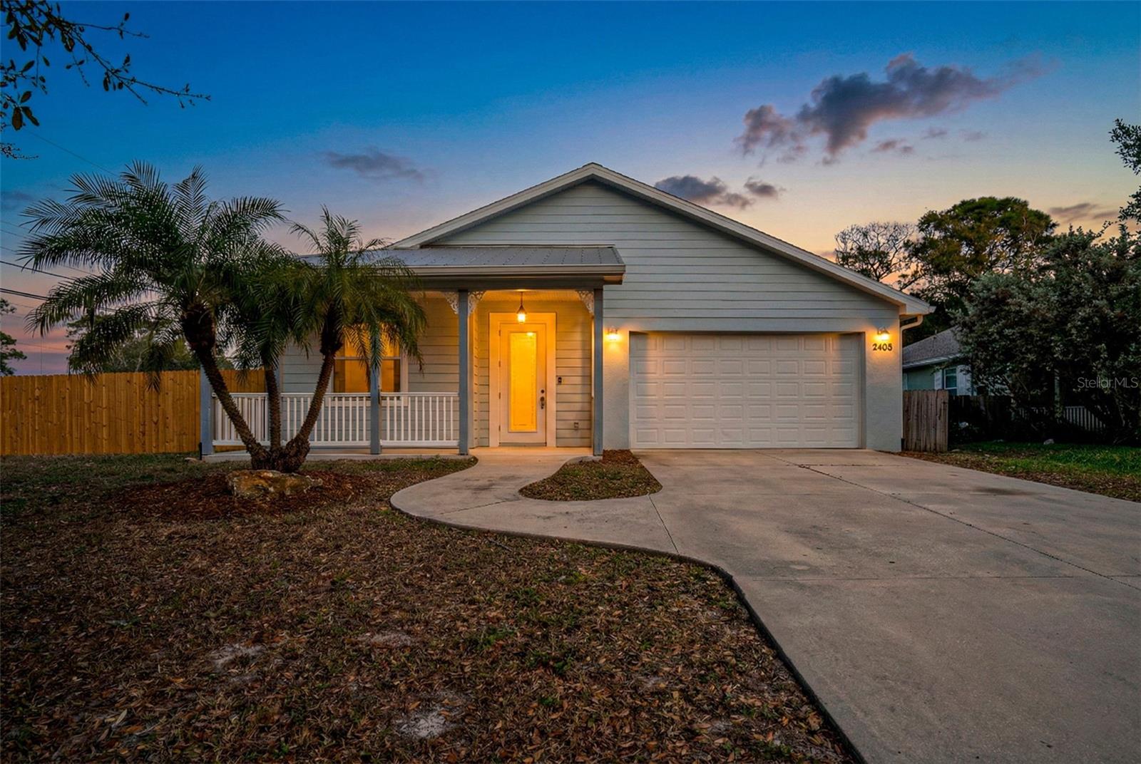 Image 2 of 36 For 2405 Valentine Street