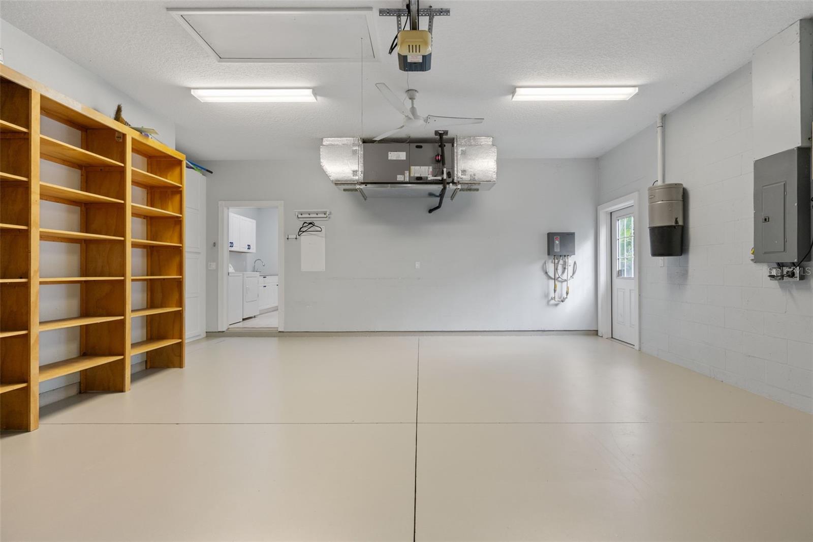 Image 29 of 36 For 2405 Valentine Street