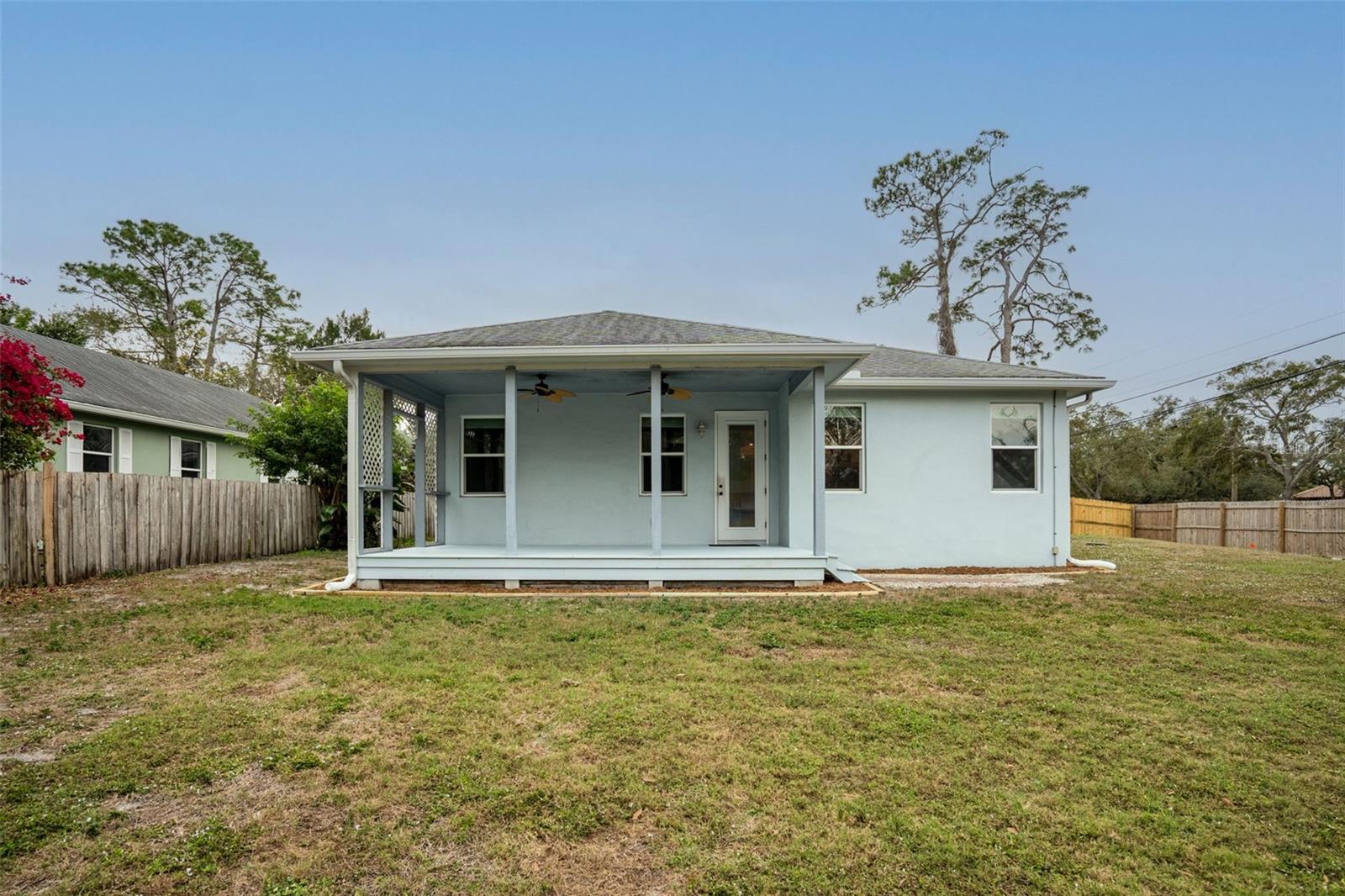 Image 31 of 36 For 2405 Valentine Street