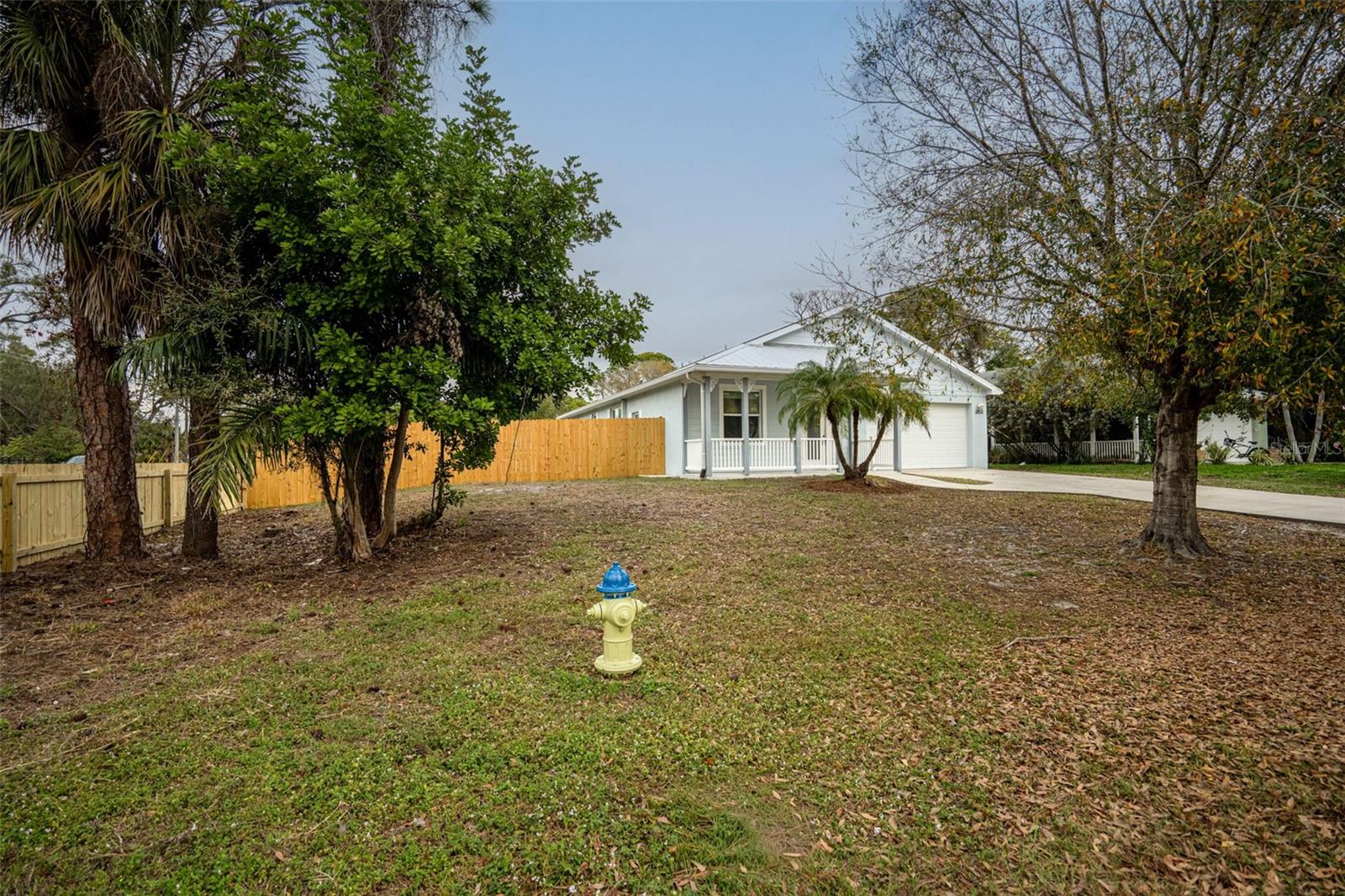 Image 4 of 36 For 2405 Valentine Street