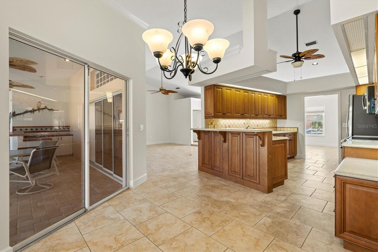 Image 21 of 80 For 1983 White Feather Lane