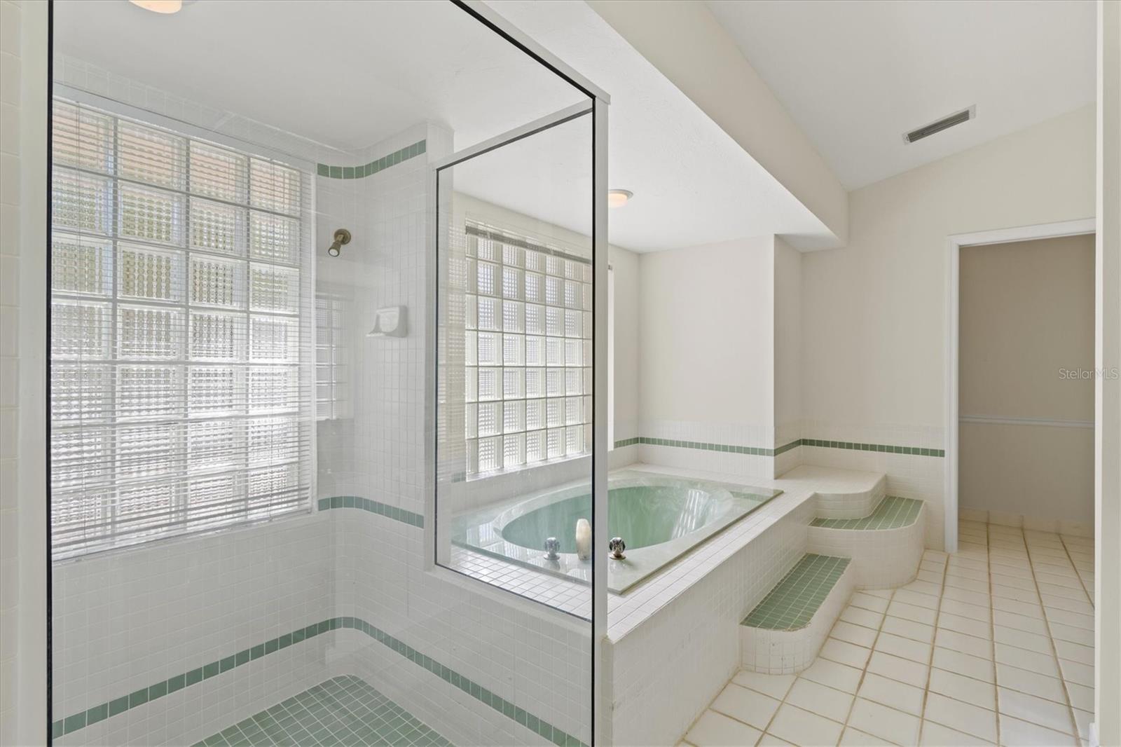 Image 30 of 80 For 1983 White Feather Lane